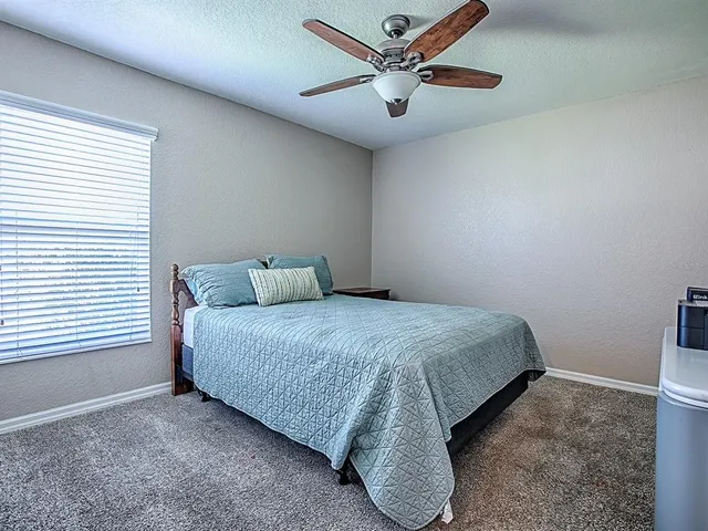 $299,900 | 10010 Lake Miona Way, Oxford, FL 34484