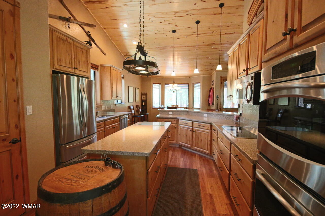 2769 Canyon Ridge Road Overgaard, AZ 85933 - Photo 13 of 92