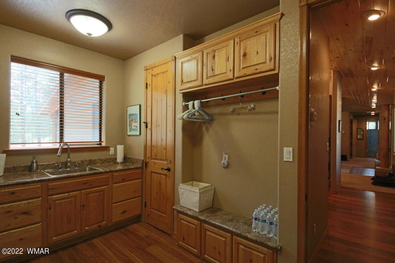 2769 Canyon Ridge Road Overgaard, AZ 85933 - Photo 46 of 92