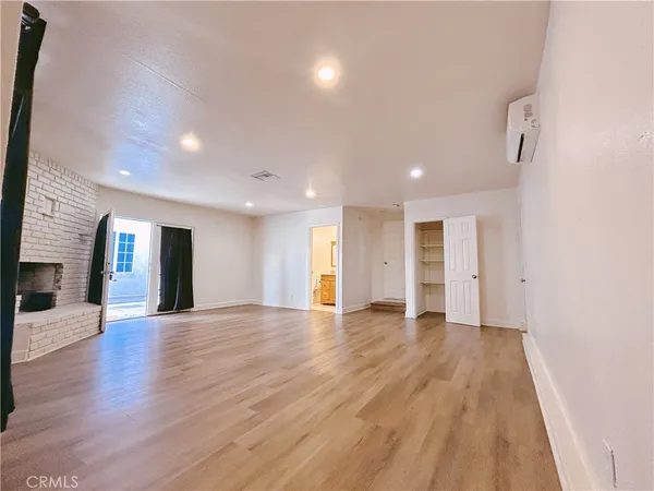 $1,900 | 942 Barbara Lane, Pomona, CA 91767