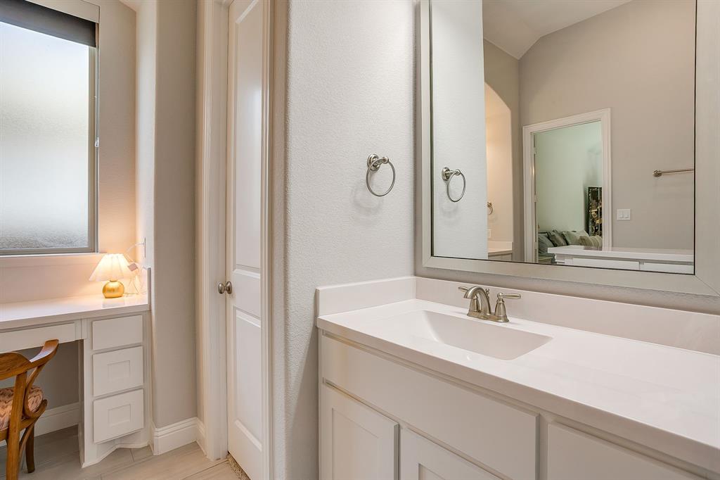 13605 Marys Ridge Road Fort Worth, TX 76008 - Photo 26 of 40