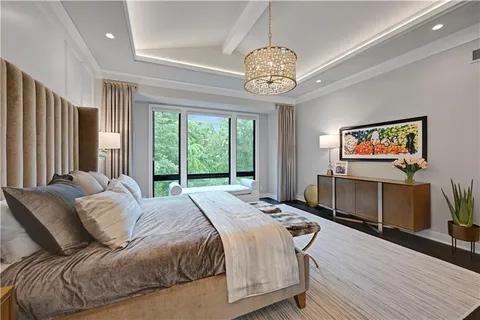 $3,750,000 | 17023 Wallace Way, Loch Lloyd, MO 64012