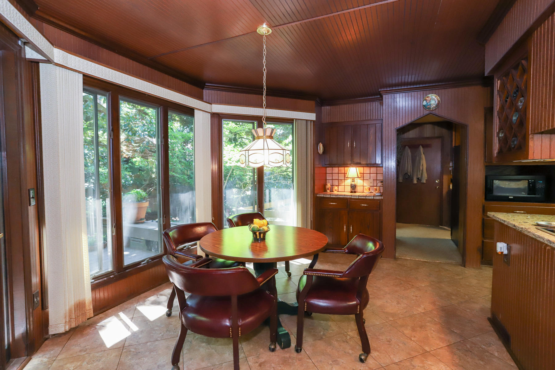 4262 Smith Road Townsend, GA 31331 - Photo 14 of 59 breakfast nook1
