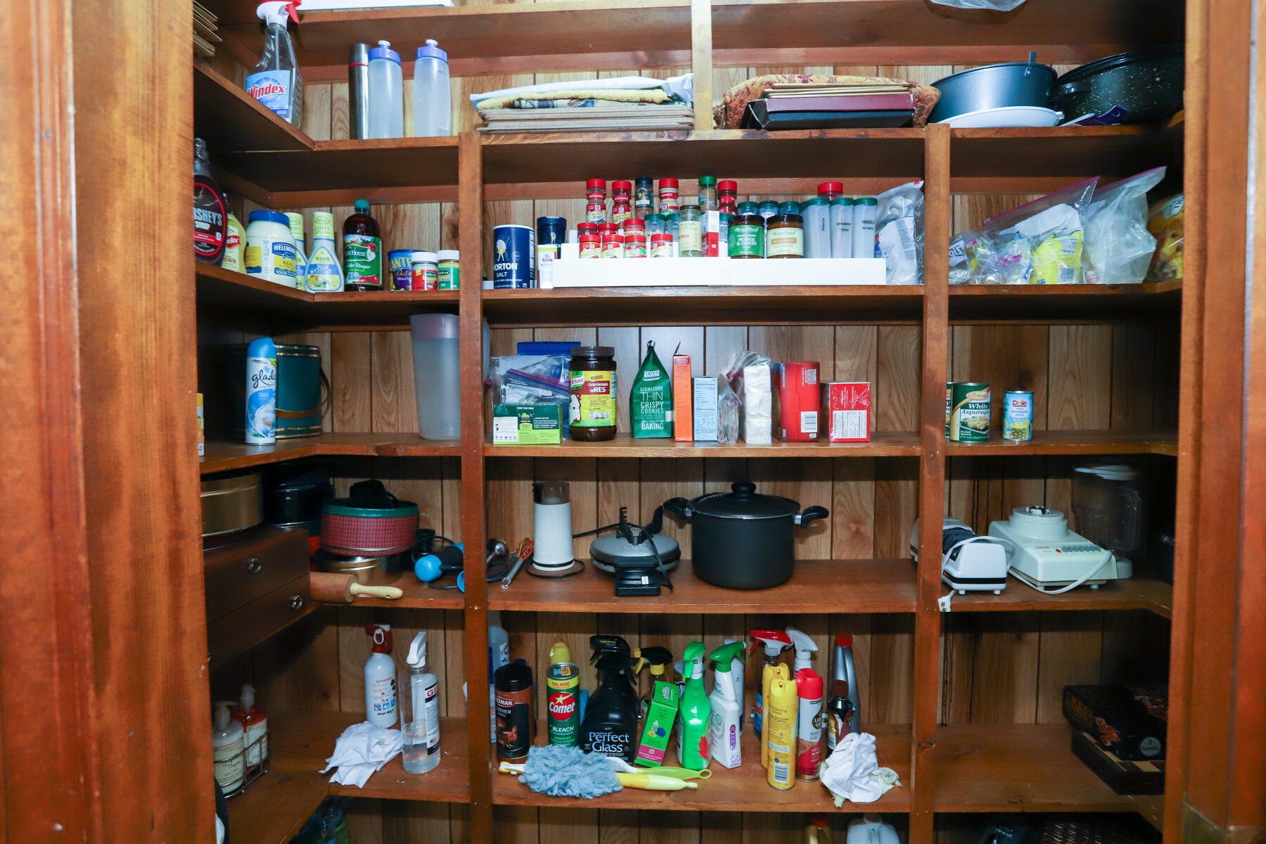 4262 Smith Road Townsend, GA 31331 - Photo 16 of 59 kitchen pantry