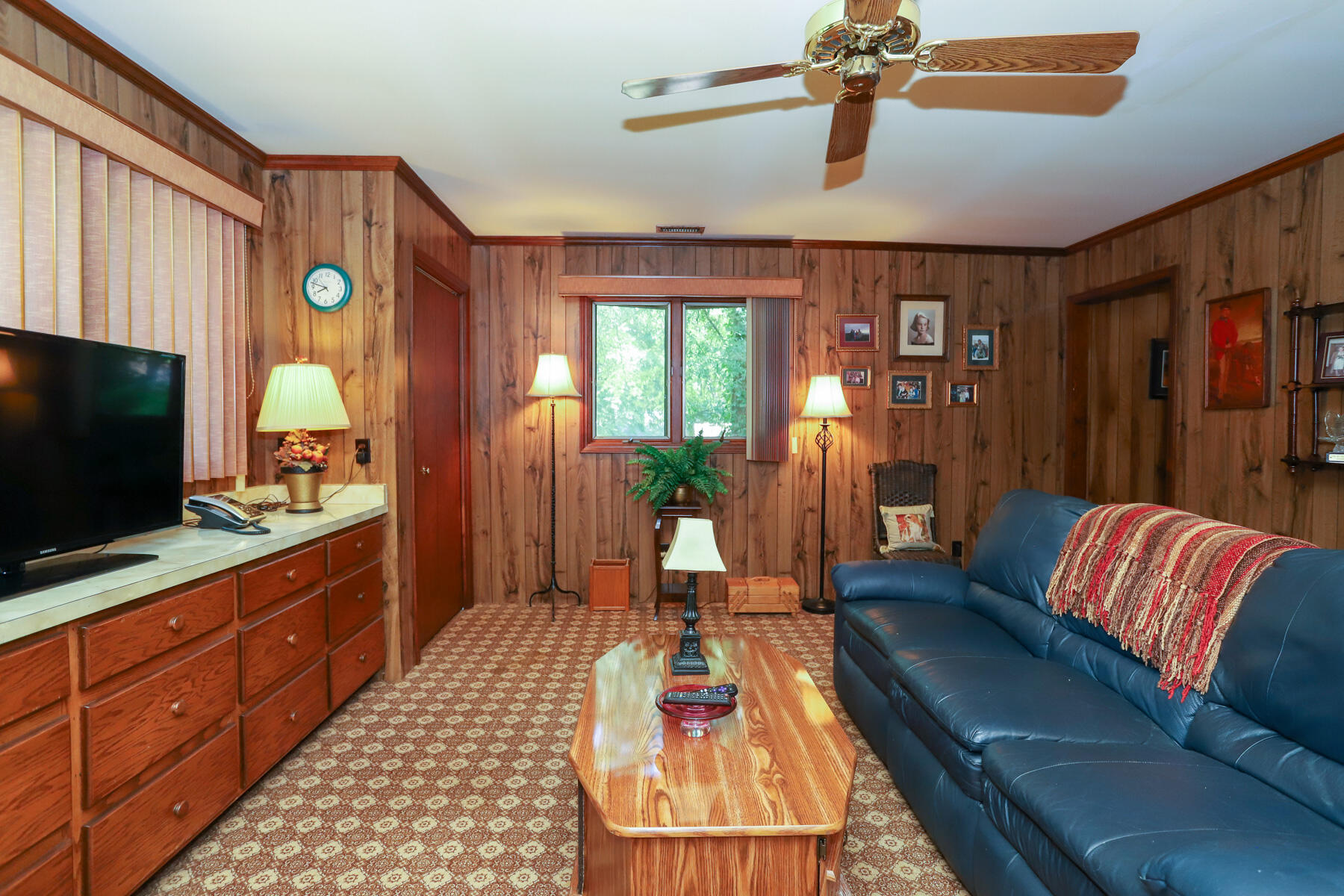 4262 Smith Road Townsend, GA 31331 - Photo 40 of 59 master sitting3