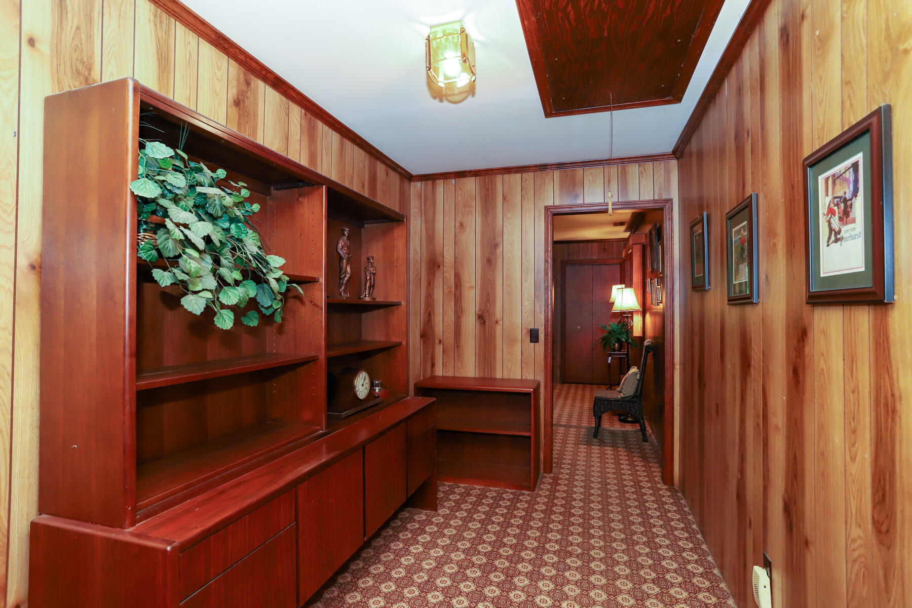4262 Smith Road Townsend, GA 31331 - Photo 41 of 59 master sitting-office hall