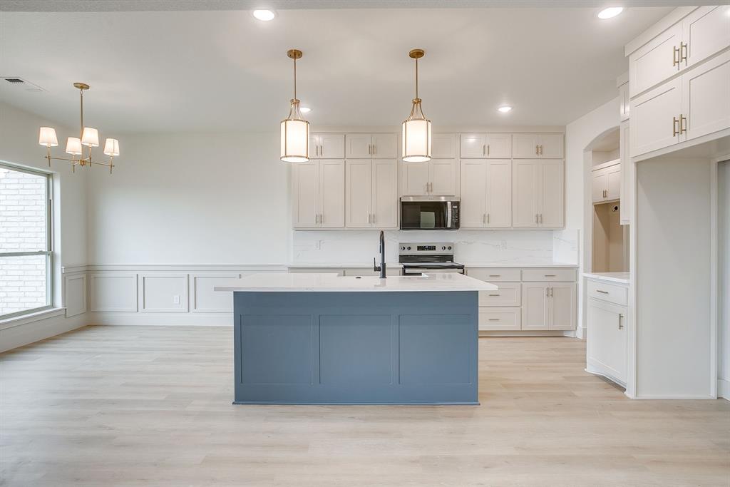 320 Rita Ridge Millsap, TX 76066 - Photo 13 of 40 Photo is a rendering