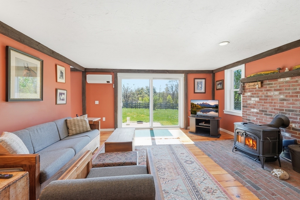9 Adams Road Hubbardston, MA 01452 - Photo 13 of 39 Gallery Image 13