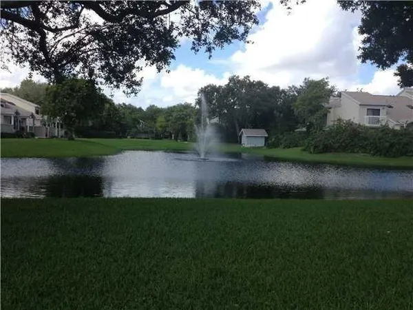 $2,600 | 1827 Runners Way, North Lauderdale, FL 33068