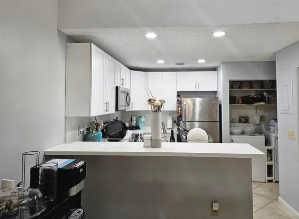 $2,600 | 1827 Runners Way, North Lauderdale, FL 33068