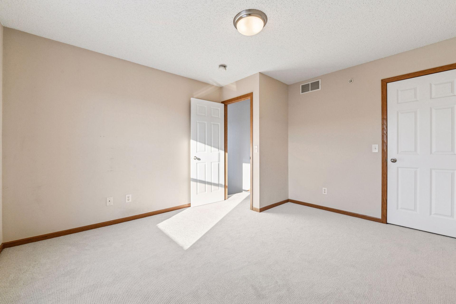 3124 Thoreau Road Chaska, MN 55318 - Photo 16 of 30