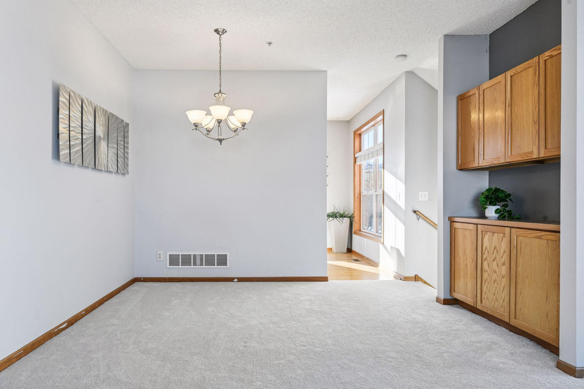 3124 Thoreau Road Chaska, MN 55318 - Photo 9 of 30