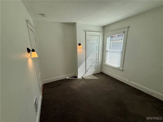 $1,950 | 95 Inwood Place, Unit 2, Buffalo, NY 14209