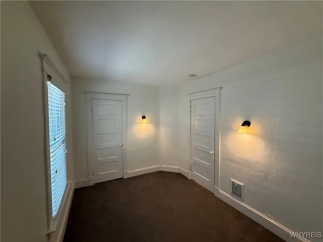 $1,950 | 95 Inwood Place, Unit 2, Buffalo, NY 14209