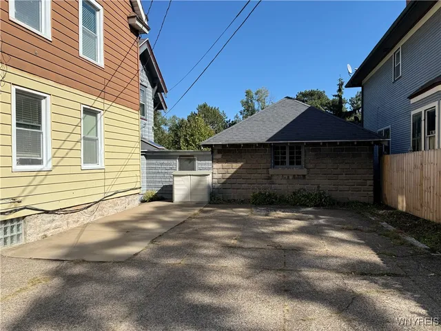 $1,950 | 95 Inwood Place, Unit 2, Buffalo, NY 14209