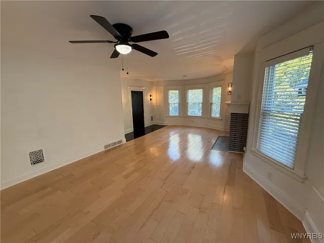 $1,950 | 95 Inwood Place, Unit 2, Buffalo, NY 14209