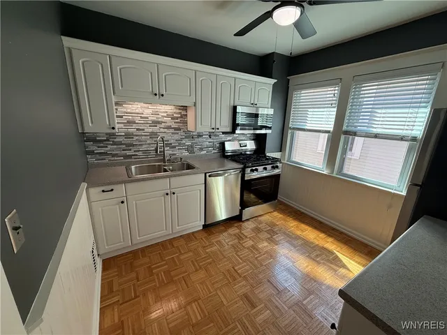 $1,950 | 95 Inwood Place, Unit 2, Buffalo, NY 14209