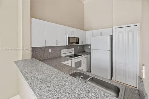$199,900 | 1692 Southeast 29th Court, Unit 205, Homestead, FL 33035