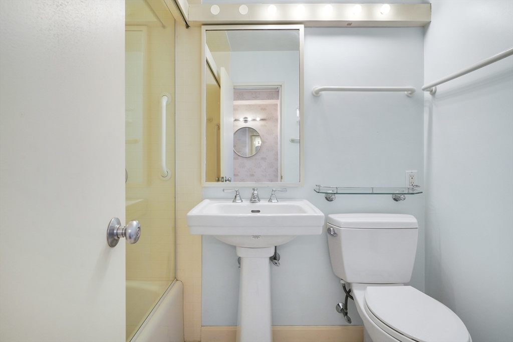 180 Beacon Street, Unit 6AB Boston, MA 02116 - Photo 11 of 26