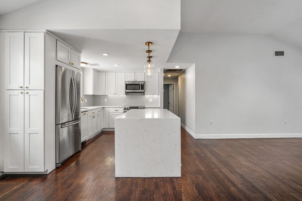 222 Hudson Road Sudbury, MA 01776 - Photo 21 of 42 Gallery Image 21
