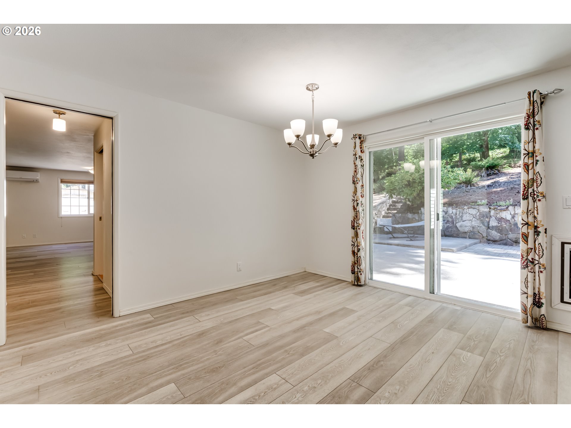 88119 Tiki Lane Springfield, OR 97478 - Photo 13 of 46 Dining Area