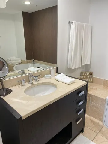 $7,800 | 18201 Collins Avenue, Unit 1804, Sunny Isles Beach, FL 33160