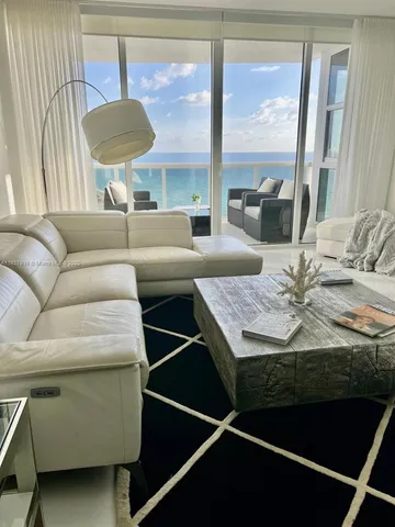 $7,800 | 18201 Collins Avenue, Unit 1804, Sunny Isles Beach, FL 33160