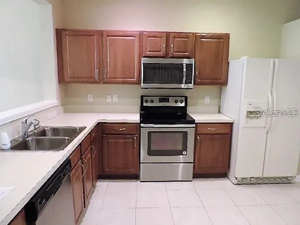 $2,095 | 7151 83rd Drive East, Bradenton, FL 34201