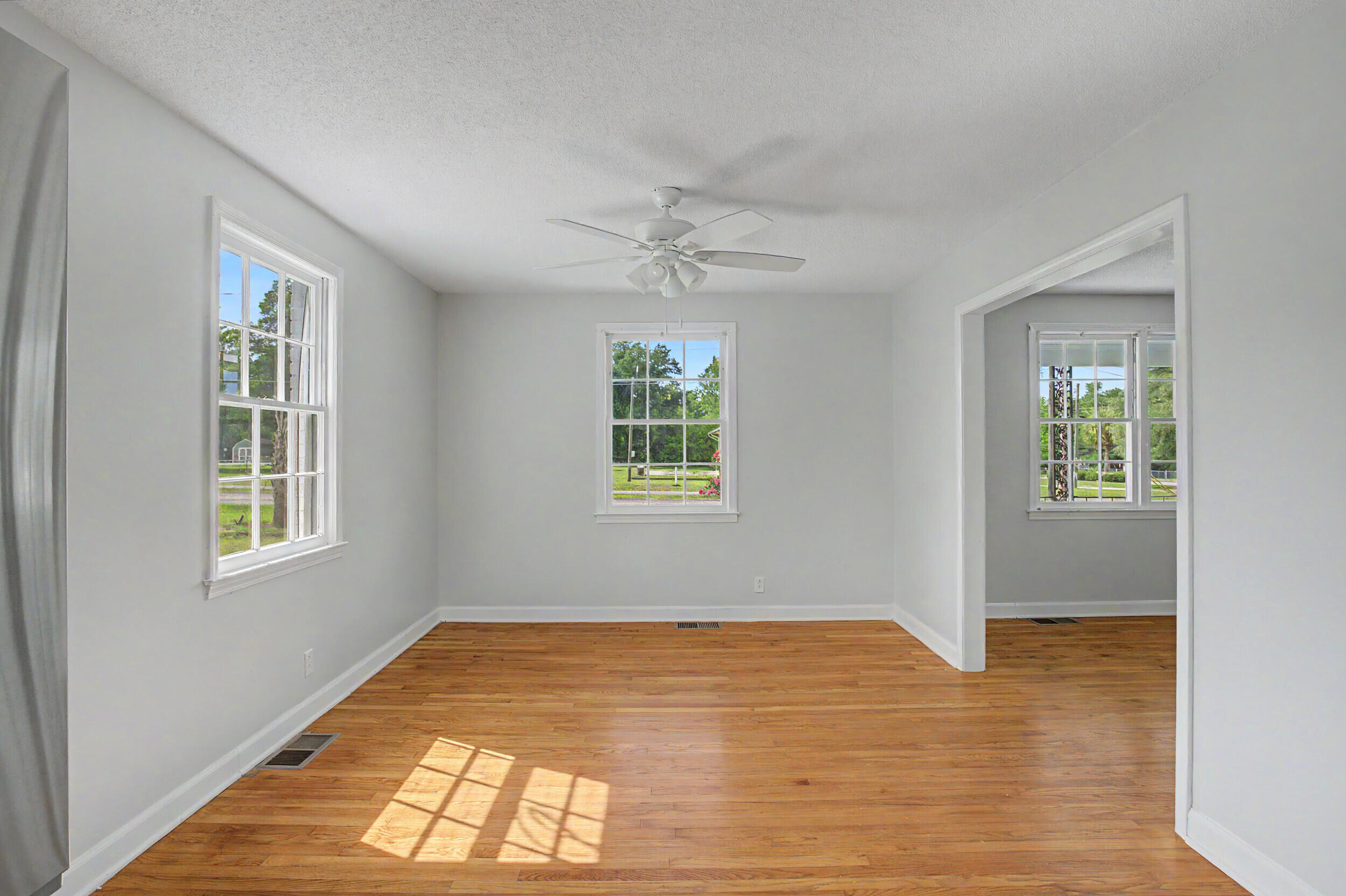 125 Aiken Street Springfield, SC 29146 - Photo 10 of 38