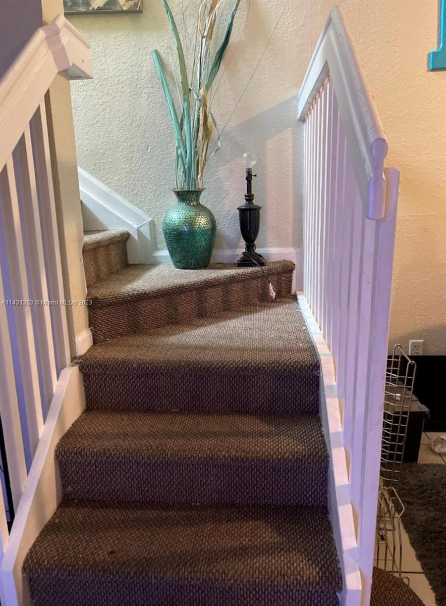 2736 Southeast 15th Road Homestead, FL 33035 - Photo 6 of 10 Gallery Image 6
