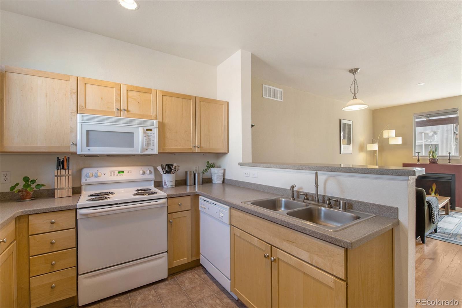 85 Uinta Way, Unit 702 Denver, CO 80230 - Photo 6 of 14