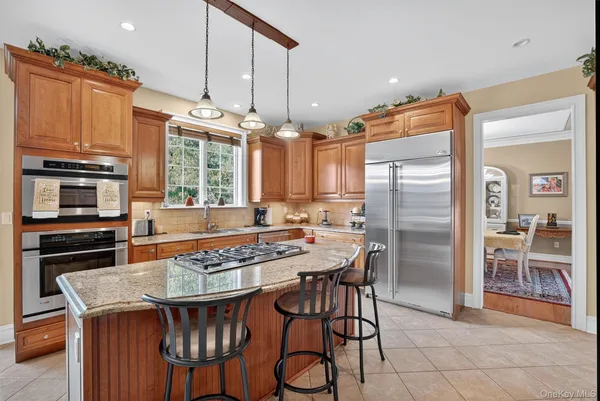 $949,900 | 36 Deangelis Drive, Monroe, NY 10950