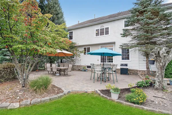 $949,900 | 36 Deangelis Drive, Monroe, NY 10950