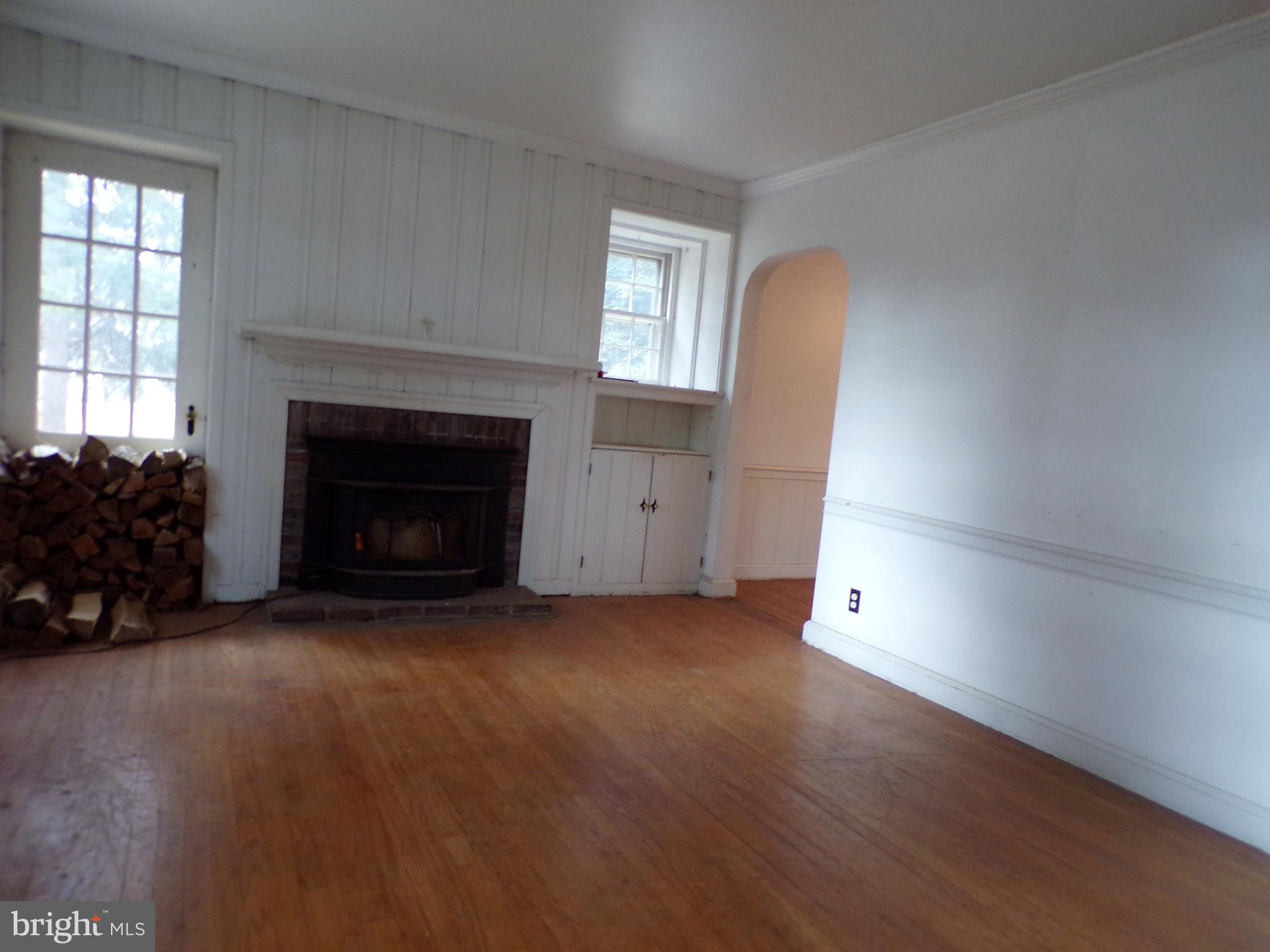 3505 Goshen Road Newtown Square, PA 19073 - Photo 6 of 43 Fireside living room with built-ins.