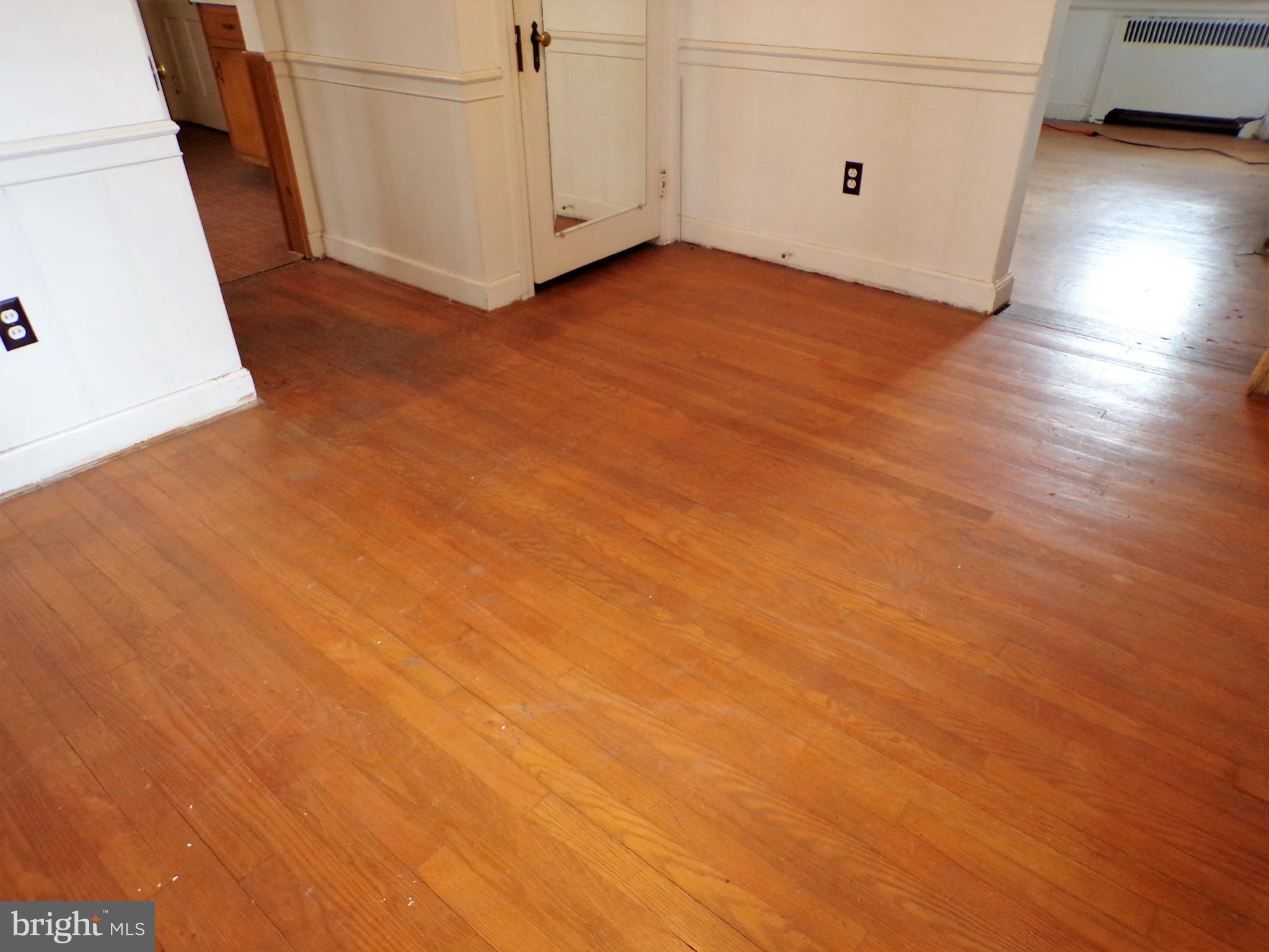 3505 Goshen Road Newtown Square, PA 19073 - Photo 9 of 43 Hardwood floors.....