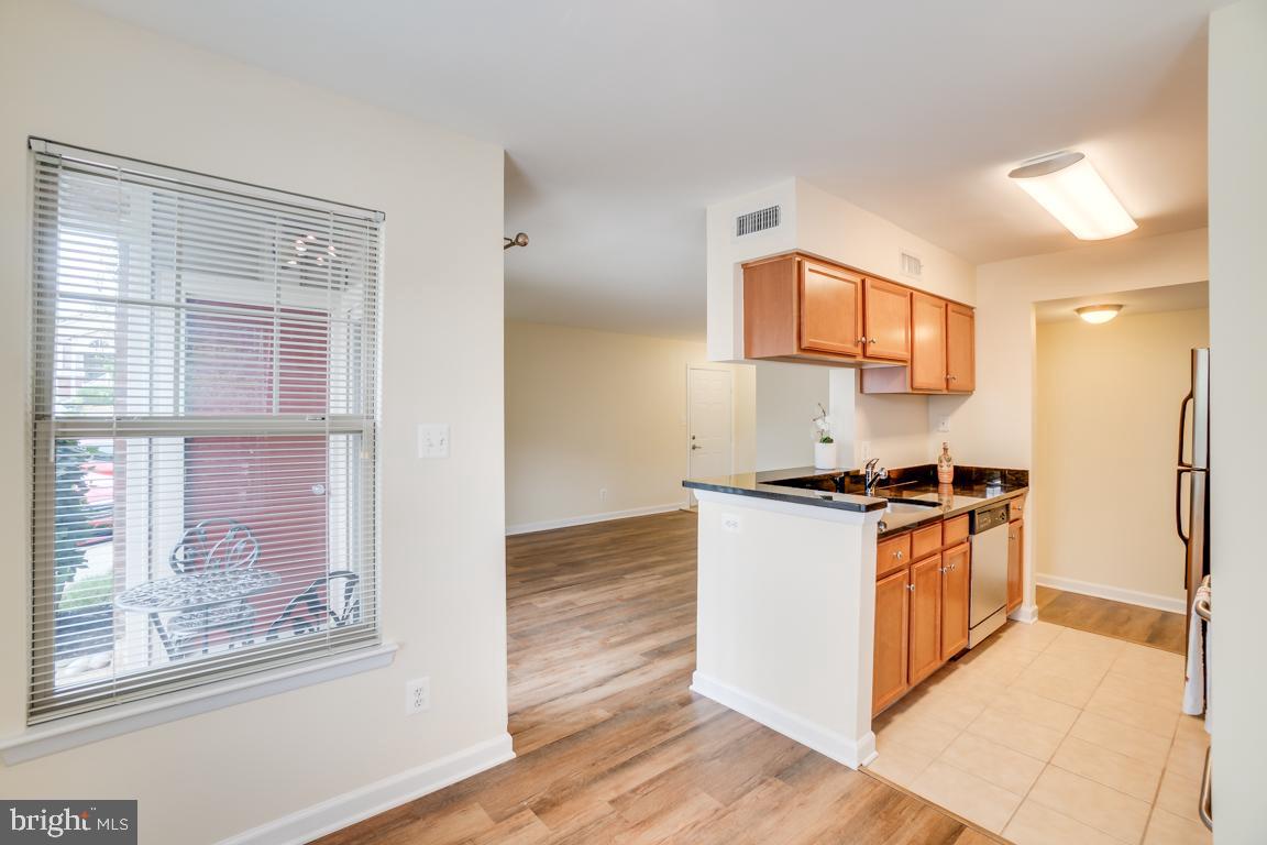 1706 Ascot Way, Unit B Reston, VA 20190 - Photo 7 of 23 Breakfast nook off the side of the kitchen.