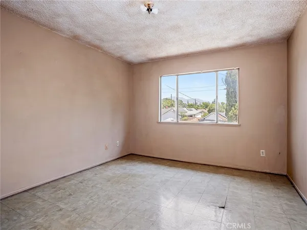 $719,917 | 14923 La Valle Street, Sylmar, CA 91342