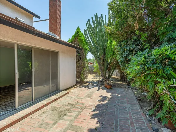 $719,917 | 14923 La Valle Street, Sylmar, CA 91342