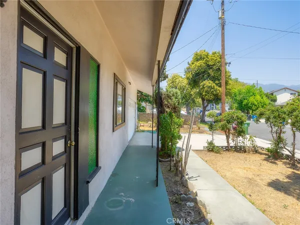 $719,917 | 14923 La Valle Street, Sylmar, CA 91342