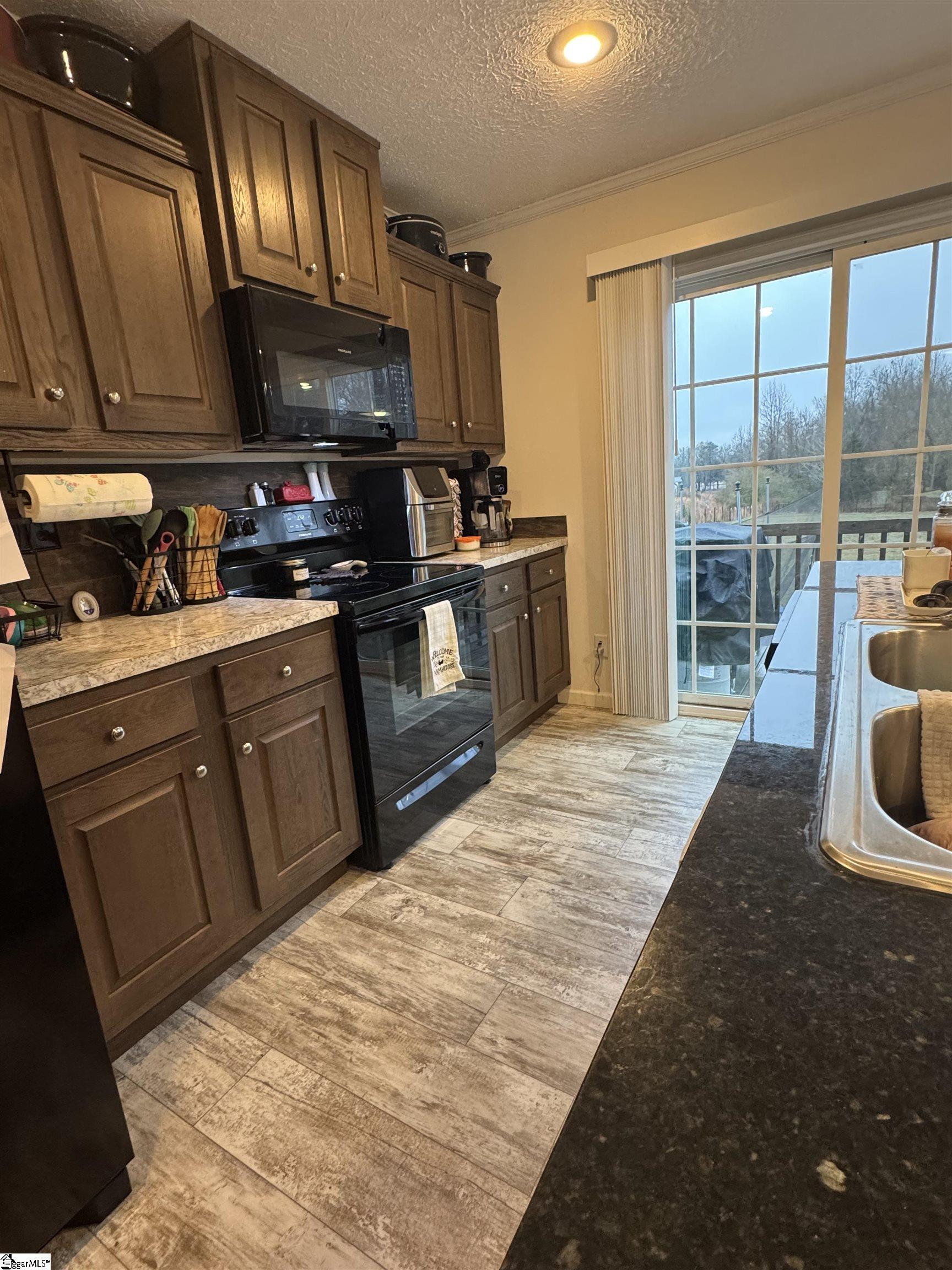 9070 Greenpond Road Gray Court, SC 29645 - Photo 16 of 21