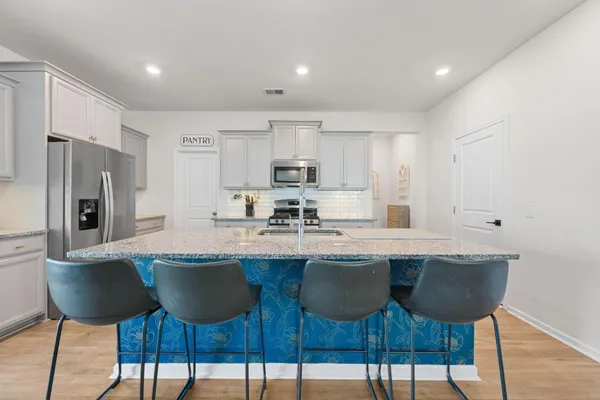 $2,900 | 240 Morning Song Street, Summerville, SC 29485