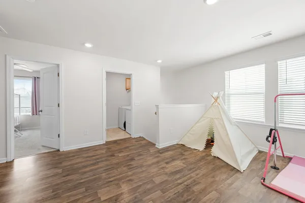 $2,900 | 240 Morning Song Street, Summerville, SC 29485