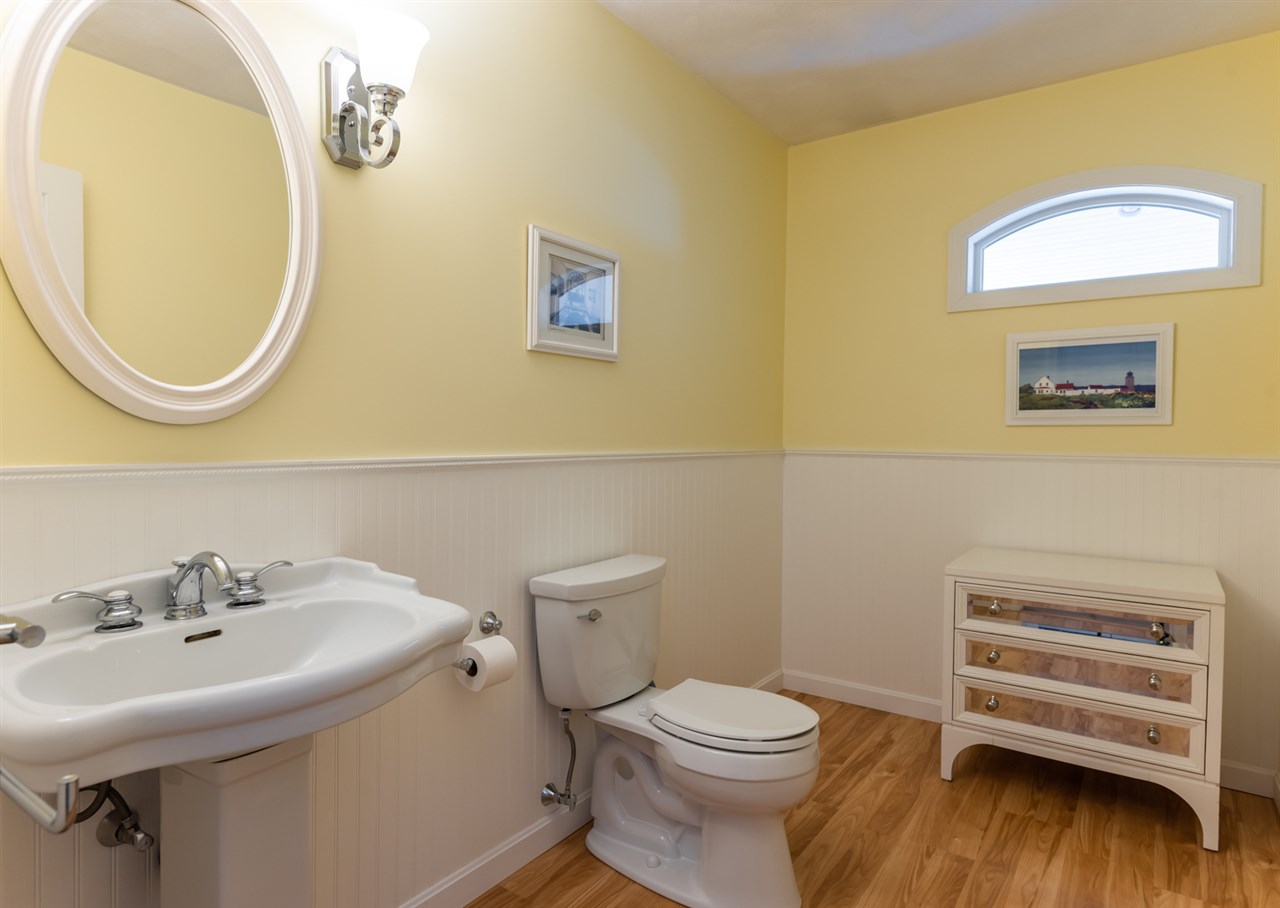 7 Cameron Drive Hollis, NH 03049 - Photo 22 of 37 Gallery Image 22