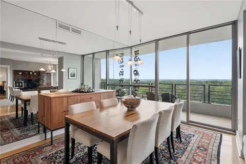 $849,000 | 700 Park Regency Place Northeast, Unit 1501, Atlanta, GA 30326