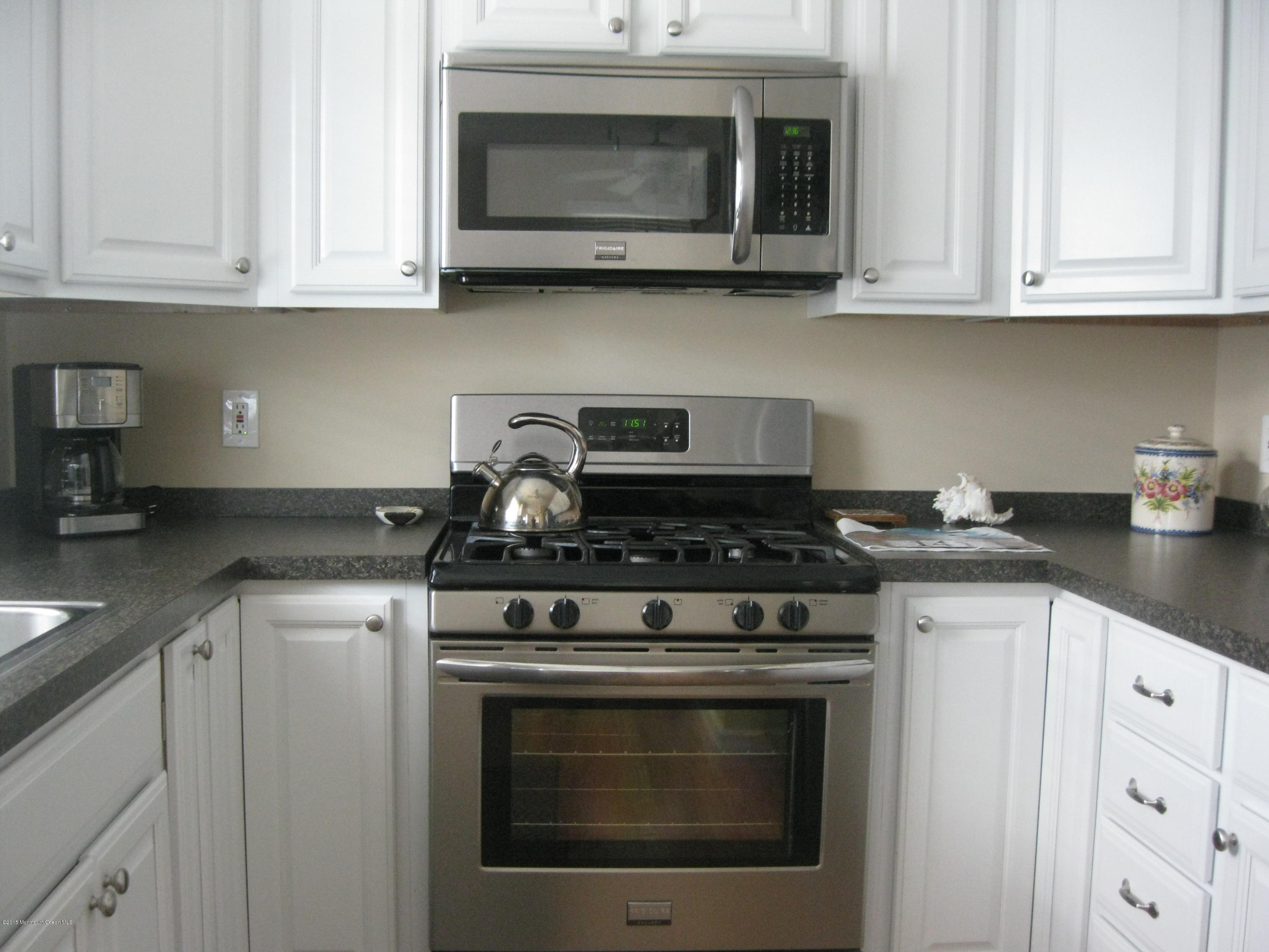 141 Bayberry Road Lavallette, NJ 08735 - Photo 8 of 24 IMG_2437