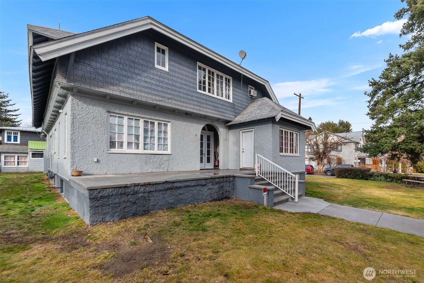 600 Douglas Street Wenatchee, WA 98801 - Photo 2 of 40