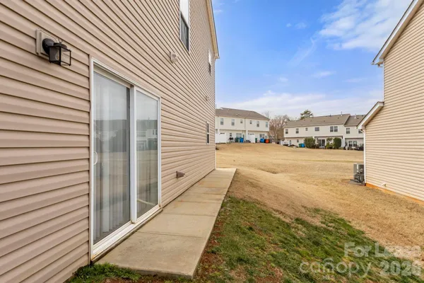 $1,950 | 10457 Stokeshill Court, Pineville, NC 28134