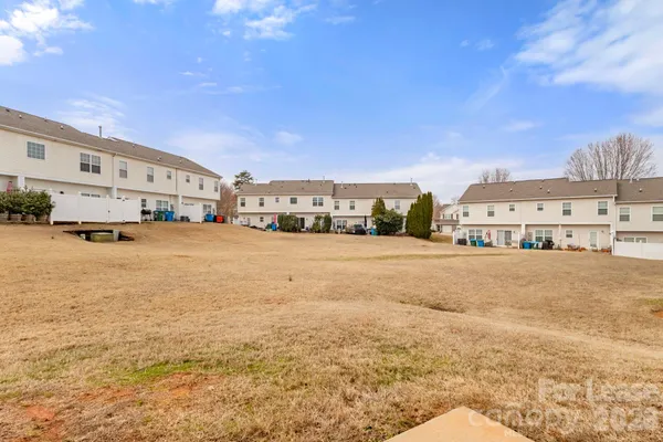 $1,950 | 10457 Stokeshill Court, Pineville, NC 28134