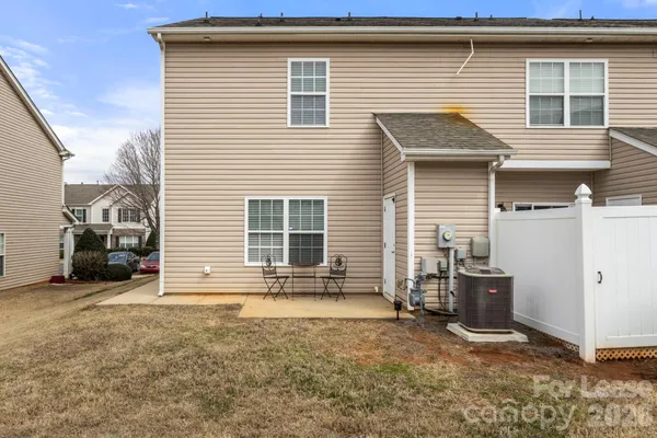 $1,950 | 10457 Stokeshill Court, Pineville, NC 28134