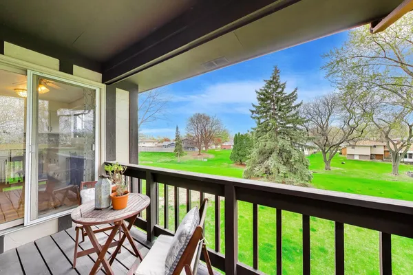 $259,000 | 639 Big Timber Drive, Unit D, Joliet, IL 60431